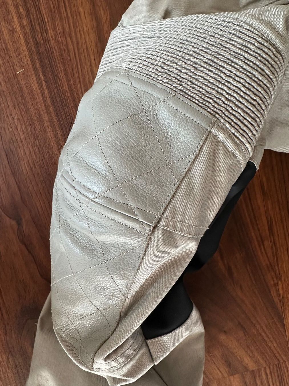 Pantaloni: MOTORRAD - HOSE – Usato da ALTENDORF venduto da Jrabbit 7