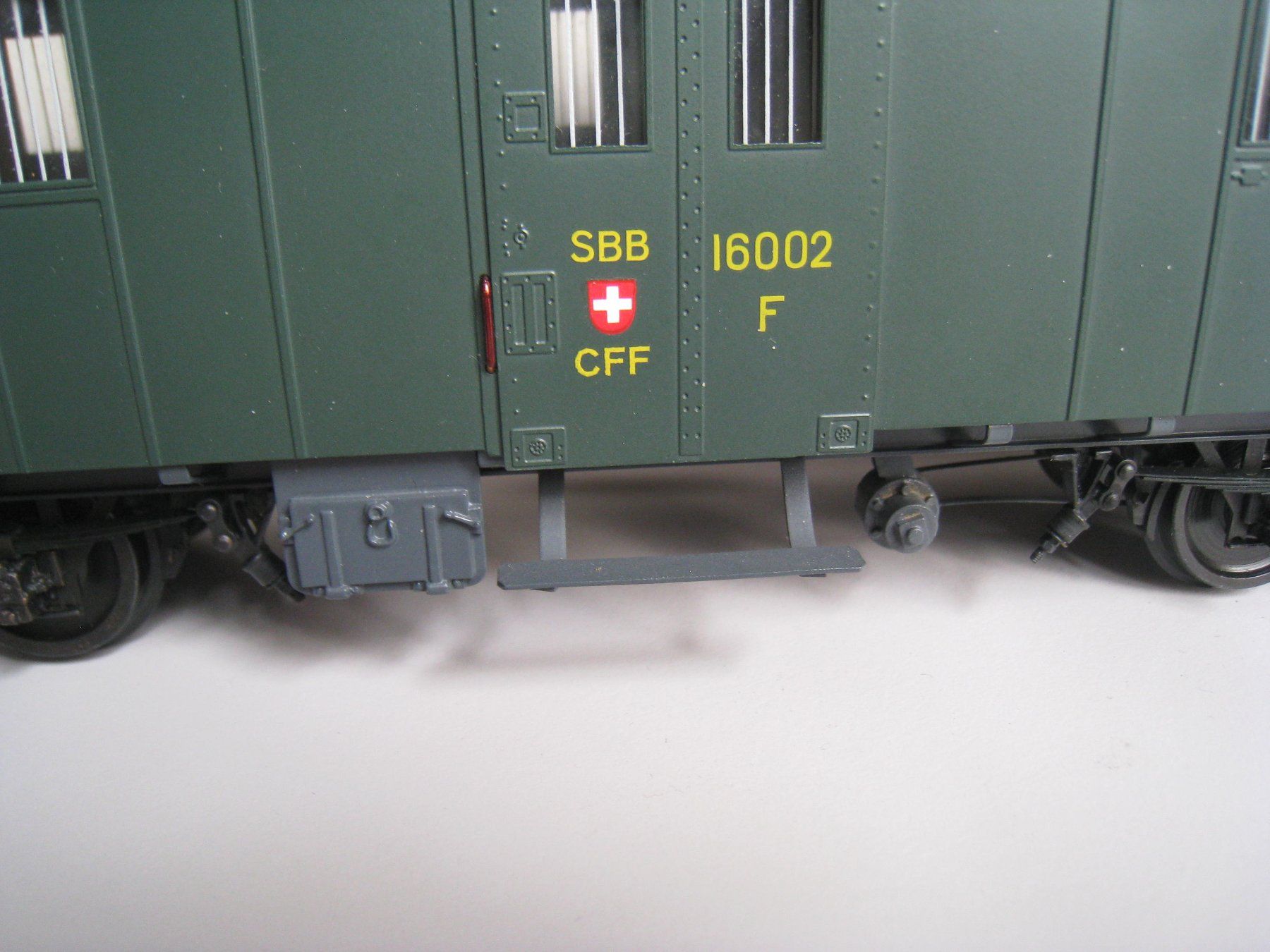 Hermann Modellini di ferrovie: Hermann, F2 16002 SBB Gepäckwagen – Usato da Buchs ZH venduto da swiss-train 1
