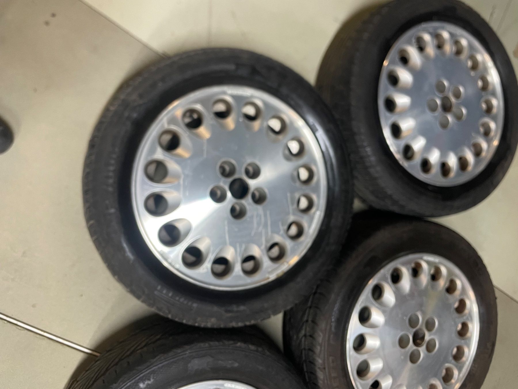Alfa Romeo Cerchioni: Alfa 164 3.0 cerchi originali – Usato da Giornico venduto da leo_g6jn 2