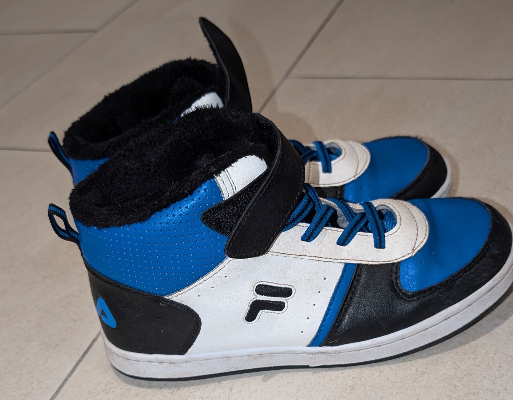 Fila Scarpe per ragazzi: Fila Herbstschuhe gefüttert, 37 – Usato da Ganterschwil venduto da Nike18