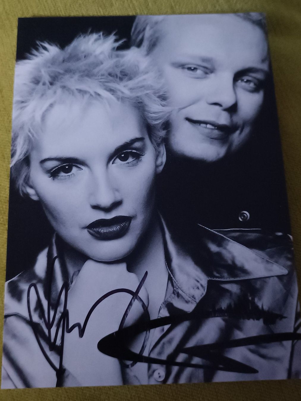 Autografi: Lucilectric - handsignierte Autogrammkarte – Usato da Menziken venduto da Artographs