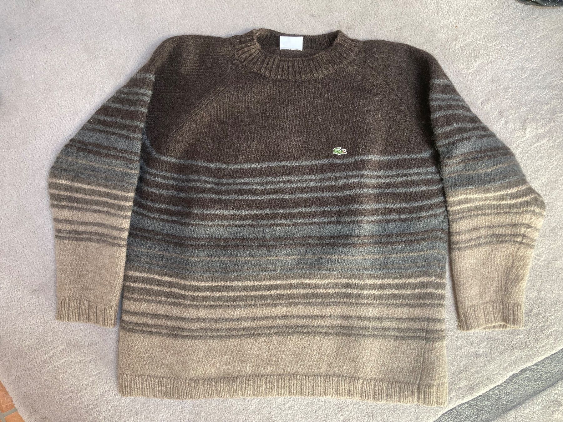Lacoste Pullover & Sweatshirts: Wool sweater / 100% Wool / Lacoste / taille 6 (L) – Gebraucht aus Froideville von EL.YACHT.Okaz