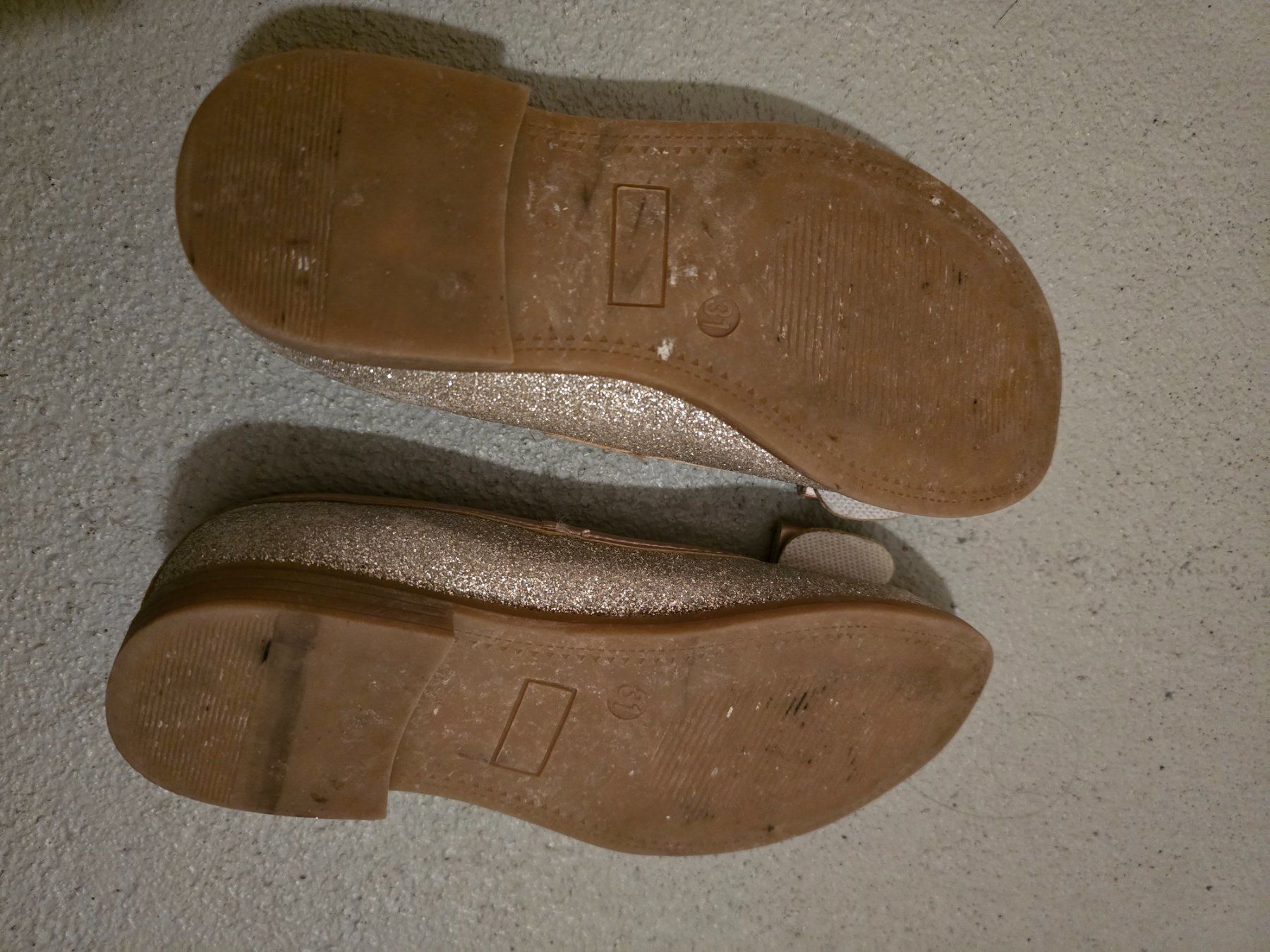 Scarpe per ragazze: Ballerinas Gr. 31 – Usato da Büttikon AG venduto da Amineah 3