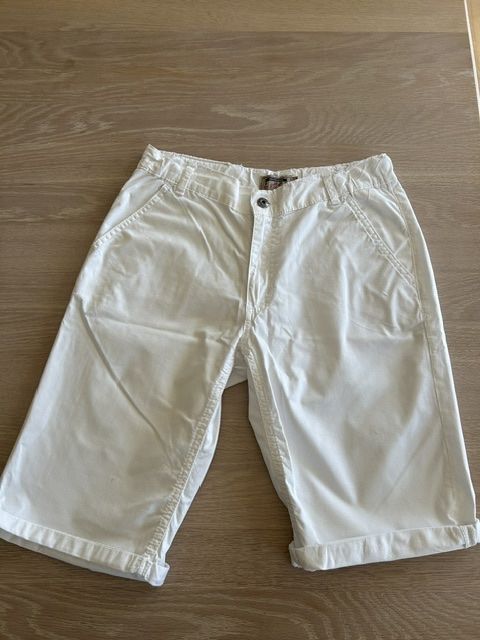 Pantaloni: Weisse Blue Effect Shorts – Usato da Oberentfelden venduto da KAL_EL