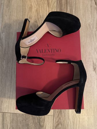 Neu mit Karton! Valentino Plateau-Pumps in Veloursleder, 38