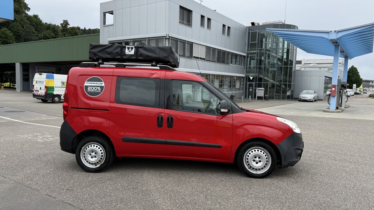 Opel Veicoli commerciali: Opel Combo 1.6 cdti – Usato da Liestal venduto da lor_tm8s 3