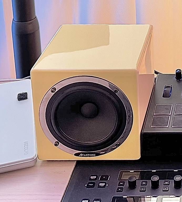 Casse acustiche: Avantone Mixcubes Aktiv 2 Stück – Usato da Münchenstein venduto da NSP97