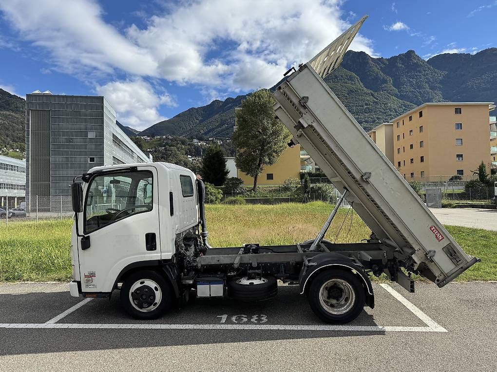 Veicoli commerciali: ISUZU  NLR 85 A – Usato da Giubiasco venduto da aut_zxs6 3