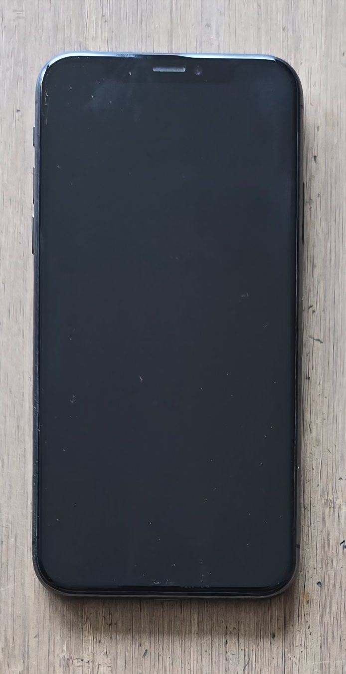 Apple Telefoni cellulari / Smartphones: iPhone X 64 GB  5,8'' Display schwarz – Usato da Thalwil venduto da Kja69 2