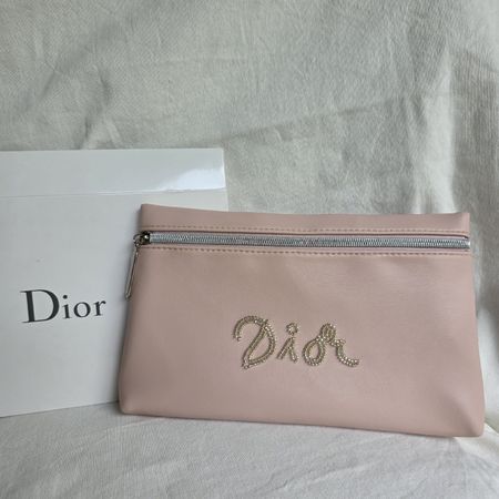 Dior Kosmetiktasche in Rosa – neu und unbenutzt