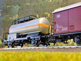 Roco 47461 _ 47077 Schienenwagen Güter - mit VTG Kesselwagen