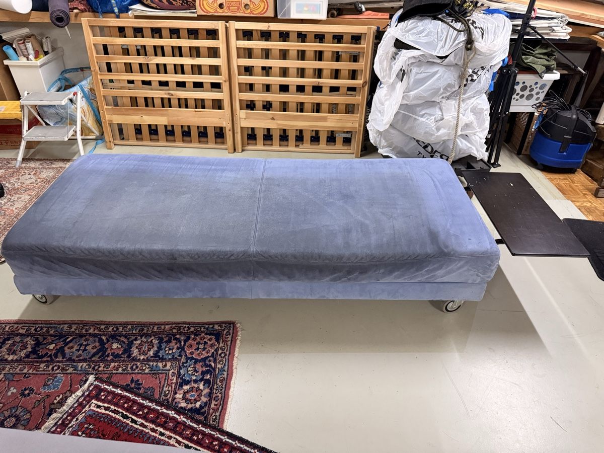 Divani: Bettsofa ohne Rückenlehnen – Difettoso da Hochdorf venduto da mofa0702 1