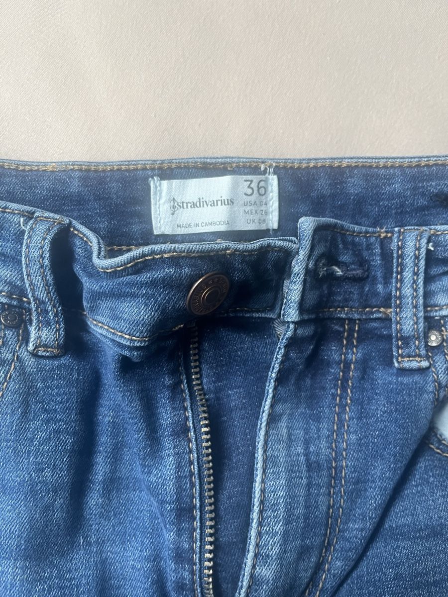 Stradivarius Jeans: Stradivarius Jeans, Gr. 36 elastisch – Usato da Baden venduto da Sandra148 1