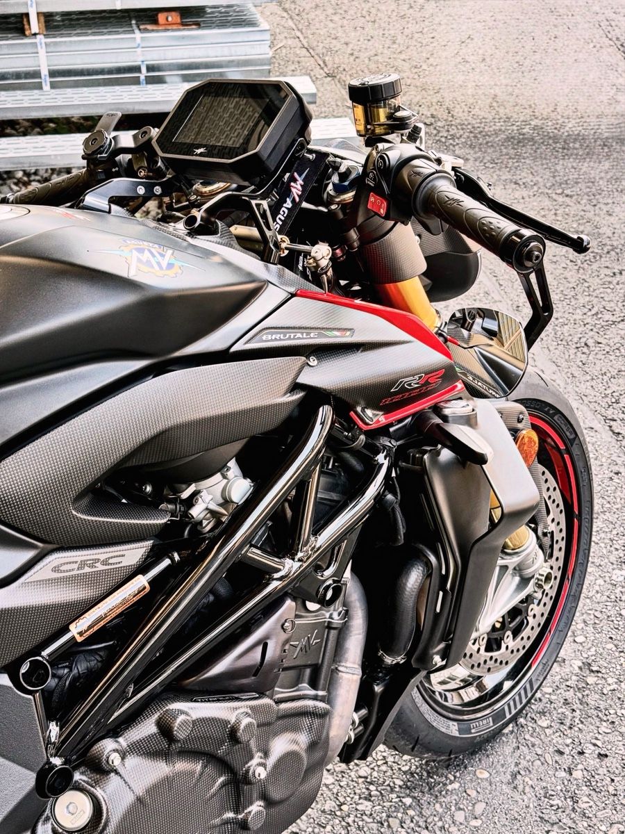 MV Agusta Strada: MV Agusta Brutale 1000RR – Usato da Wildegg venduto da phaenomen 3