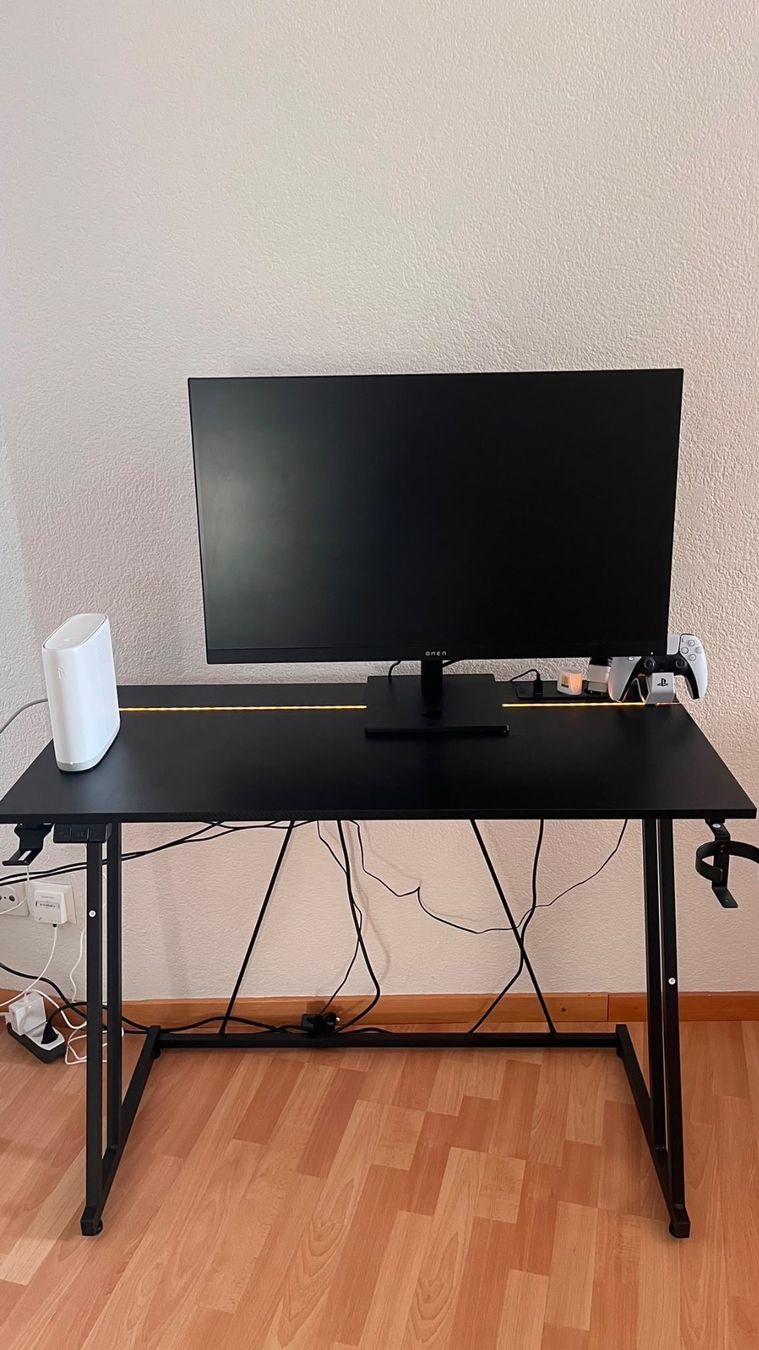 Scrivanie: gamer board and Screen – Nuovo (secondo la descrizione) da Kriens venduto da wmi_8chn