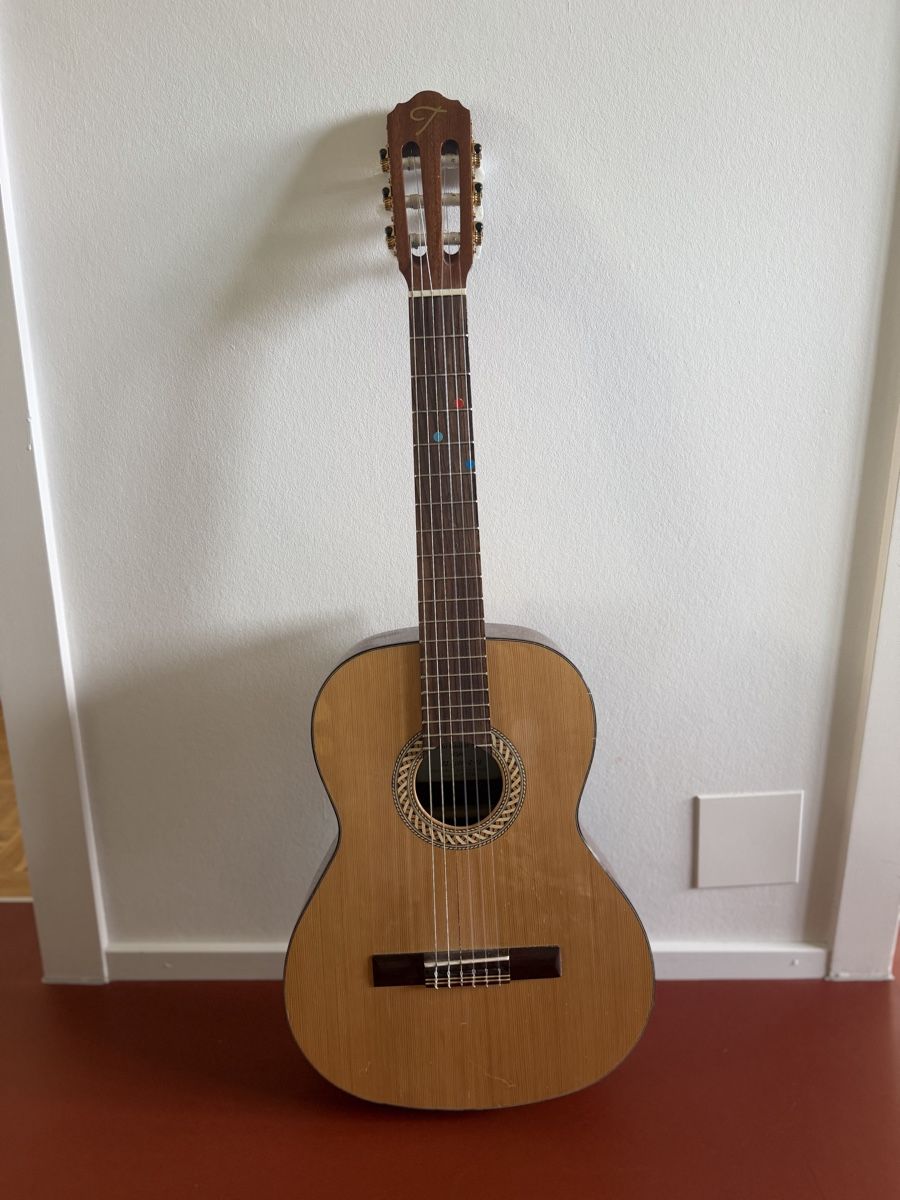 Musikinstrumente: Kinder Gitarre – Gebraucht aus Speicher von rom_j677 2
