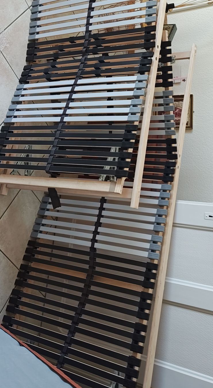 Ikea Reti a doghe: Sommier à lattes îles 2x 80x200cm réglable – Usato da Neuchâtel venduto da kev_t656