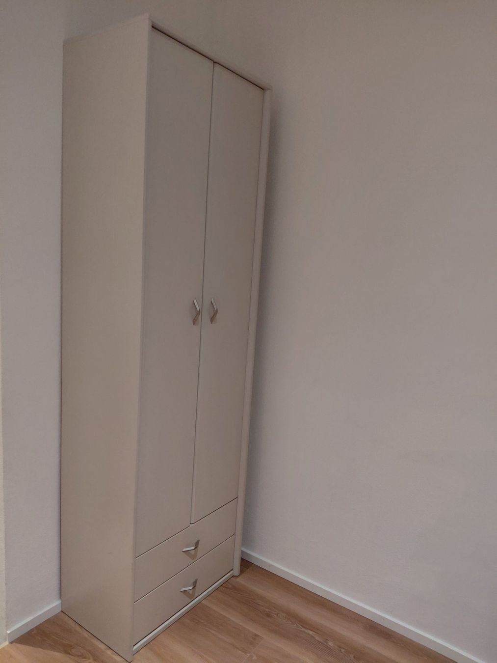 Schränke: Schrank – Gebraucht aus Binningen von eli_rcf2 5