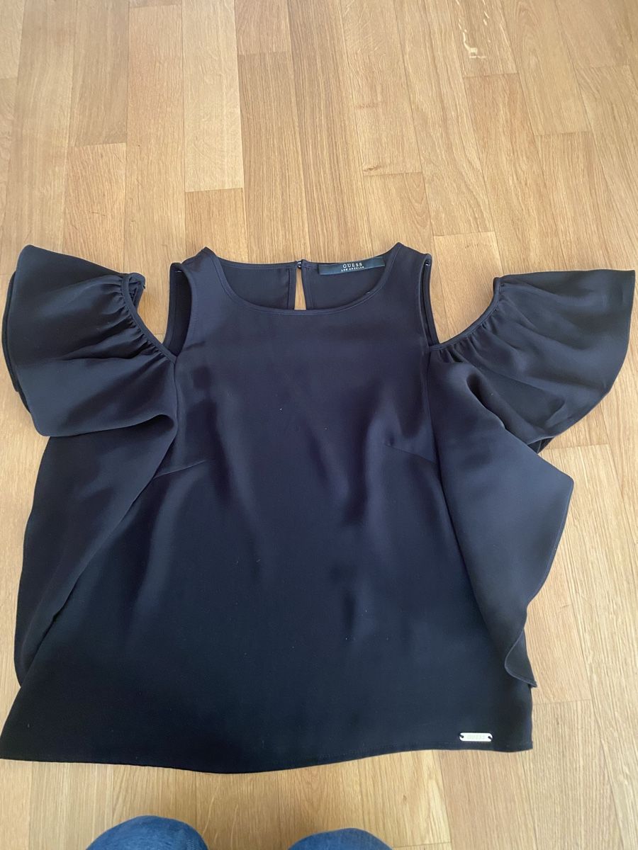 Guess Camicette: Guess Bluse schwarz Grösse S Neu !!! – Nuovo (secondo la descrizione) da Uetikon am See venduto da lexus2008 5