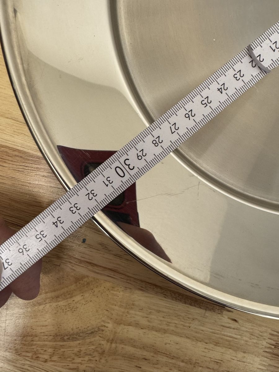 Teller: Teller Edelstahl rund 33cm Durchmesser, 4stk. – Gebraucht aus Birsfelden von inf_l2yy 2