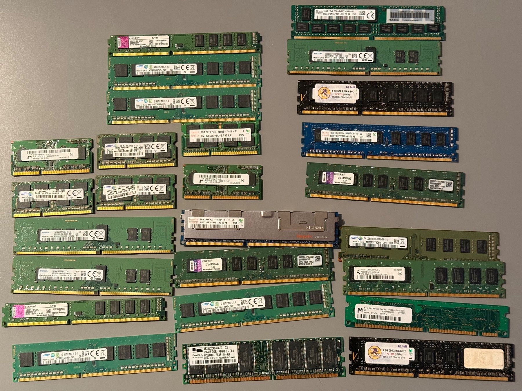 Memoria / RAM: DDR3 DDR4 Ram Sticks – Usato da Besazio venduto da zuccolon