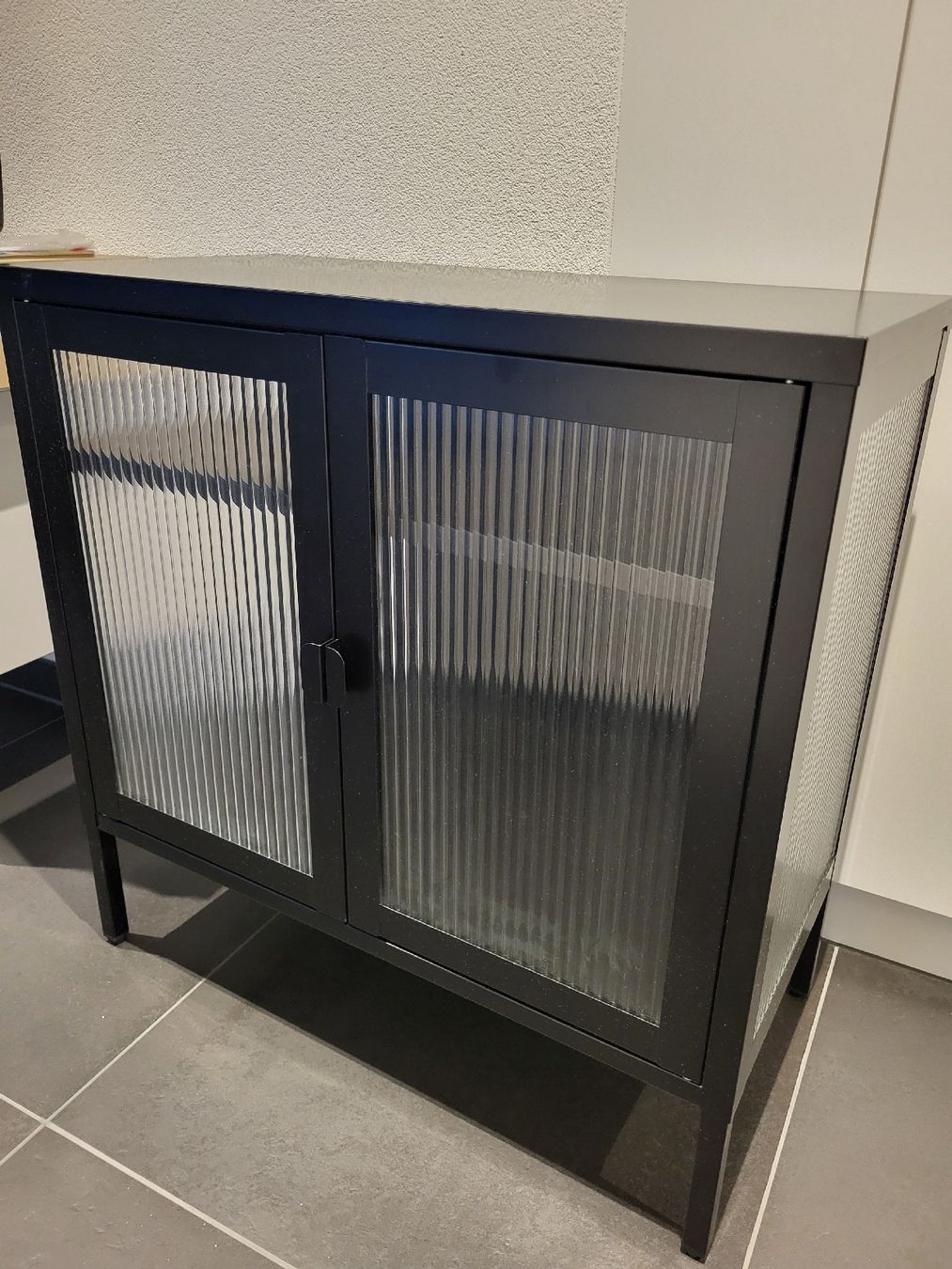 Vitrinen: Kleine Vitrine / Sideboard – Gebraucht aus Wetzikon ZH von rali06 1