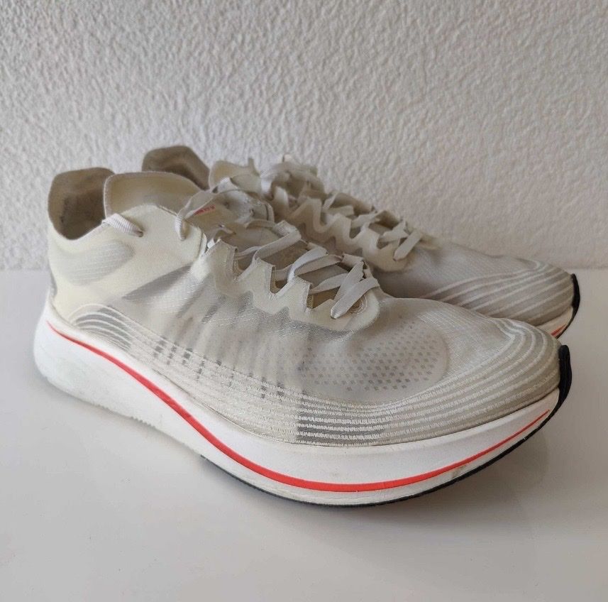 Nike Chaussures hommes: Nike Zoom Fly SP Laufschuh – D'occasion à Kriens par glucifer 1