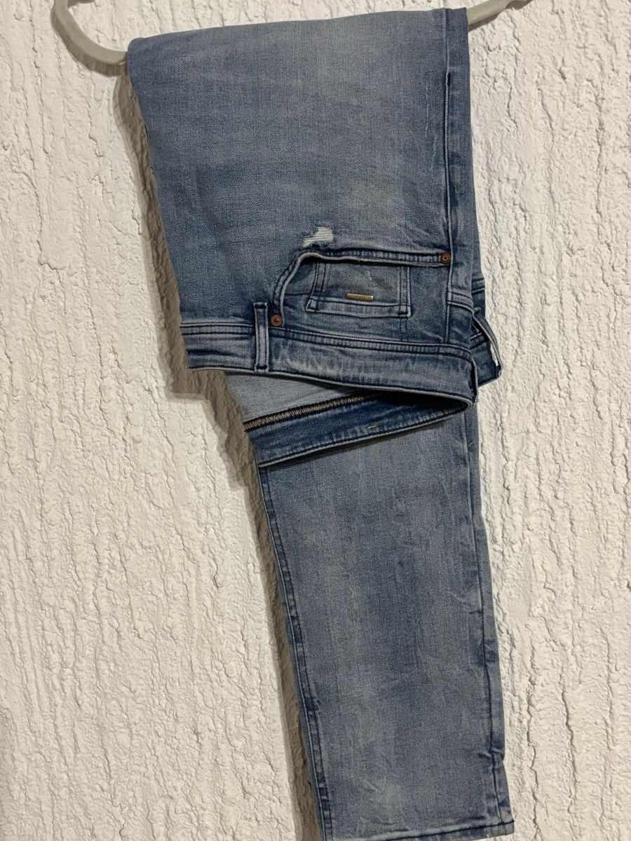 Jeans: Jeans BOSS.Taille 36 – Gebraucht aus Delémont von Vendeur_3 4