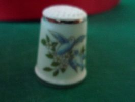 Porzellan Fingerhut Royal Worcester England
