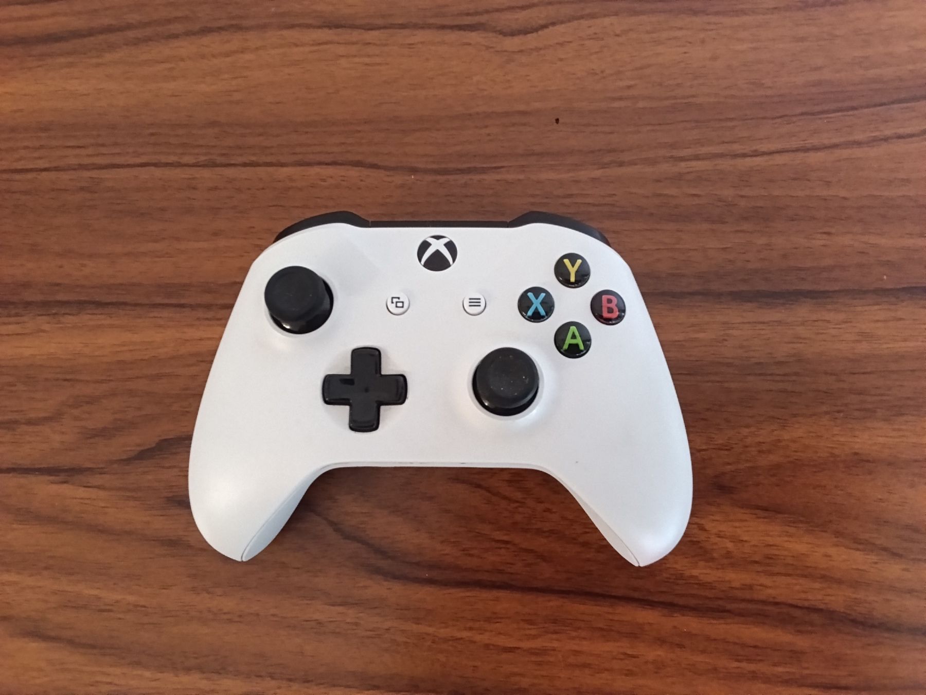 Microsoft Controller: Manette XBOXONE à Pilles – Gebraucht aus Aigle von Dadavd