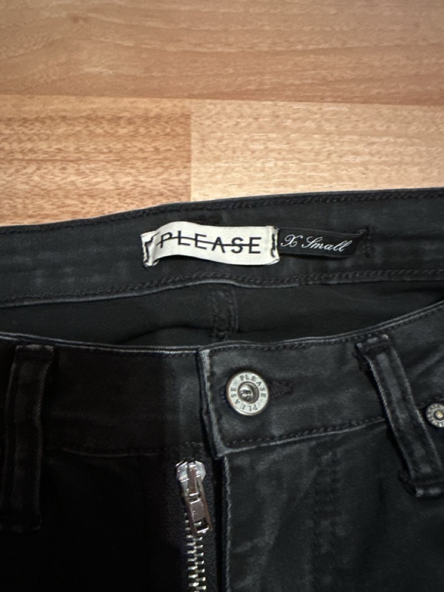 Please Jeans Jeans: Please Jeans schwarz Gr. XS einf. Bundweite ca. 35 cm – Usato da Wald AR venduto da sim_m9vw 1