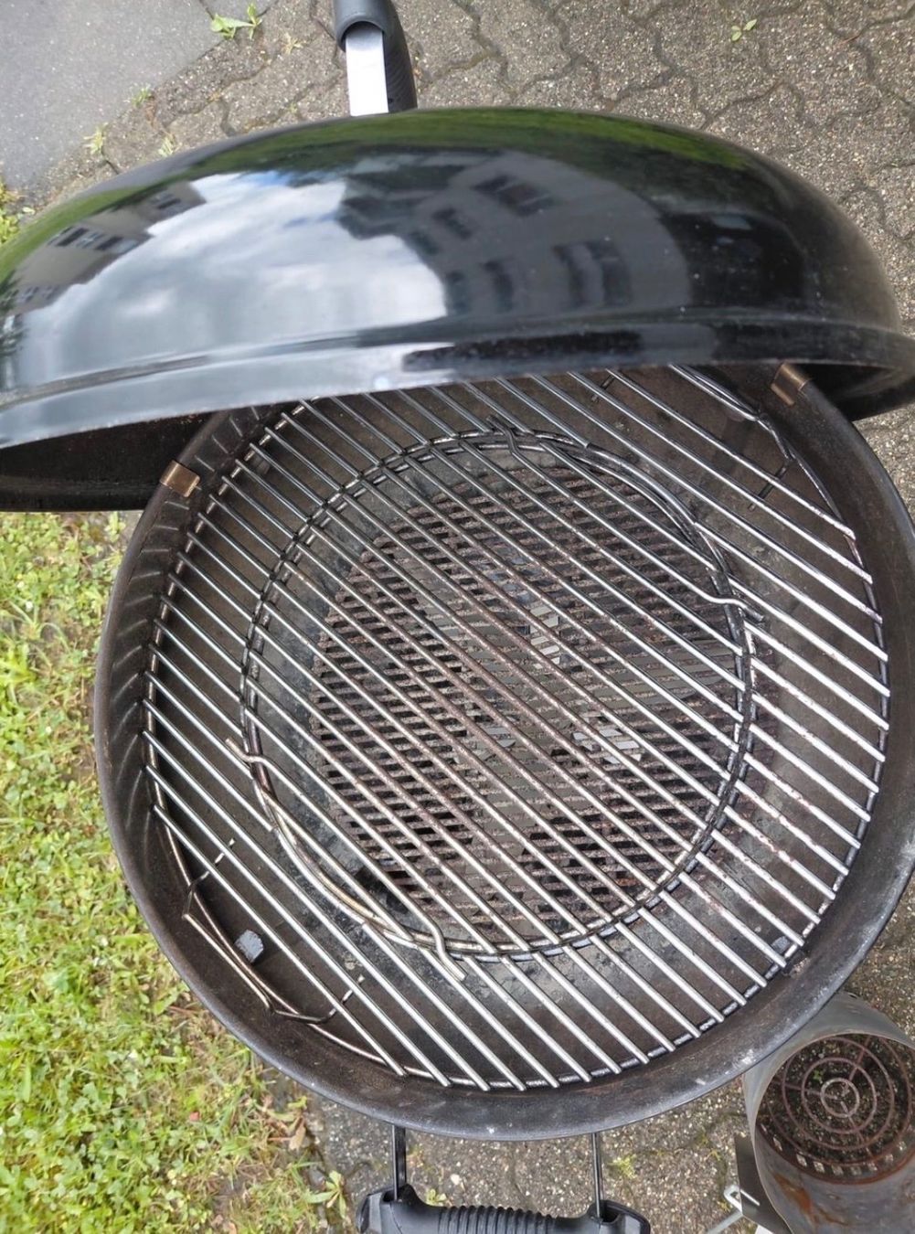 Weber Griglie: Weber Holzkohlegrill rund (57cm) – Usato da Stäfa venduto da Phphch 1