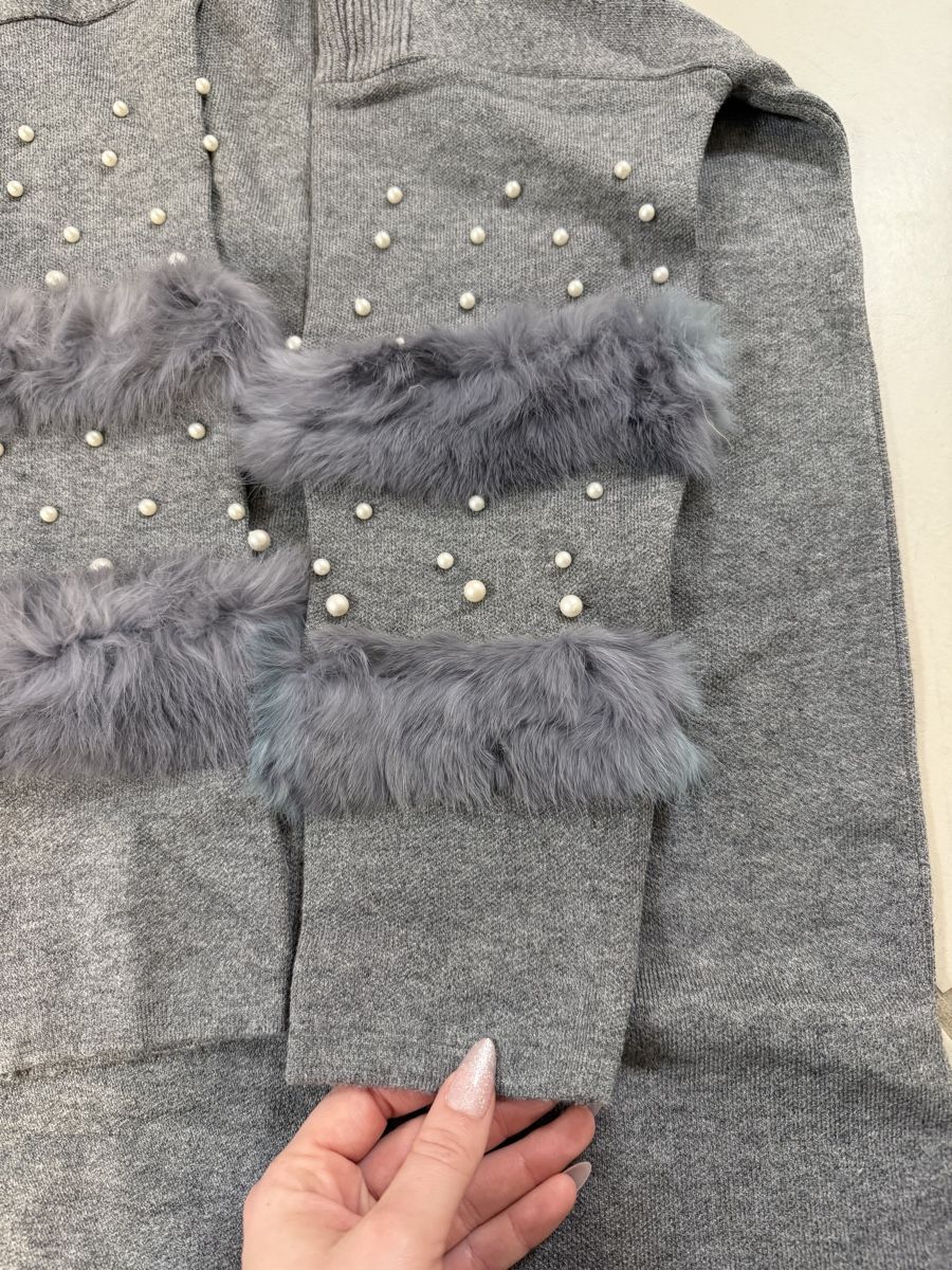 Vestiti: Graues Strickkleid mit KunstPelz und Perlen - Grösse S – Nuovo (secondo la descrizione) da Bassersdorf venduto da Sandy456 3
