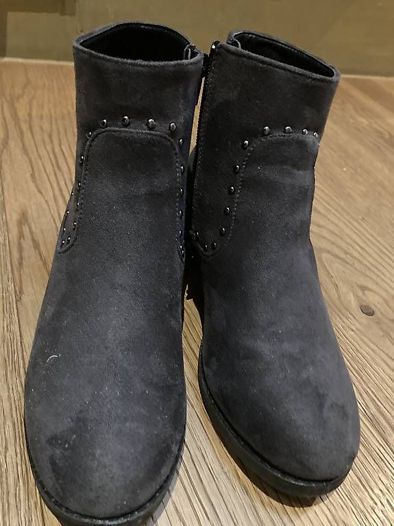 Chaussures femmes: Schöne Stiefeletten, Gr. 36 – D'occasion à Winterthur par Rawille 1