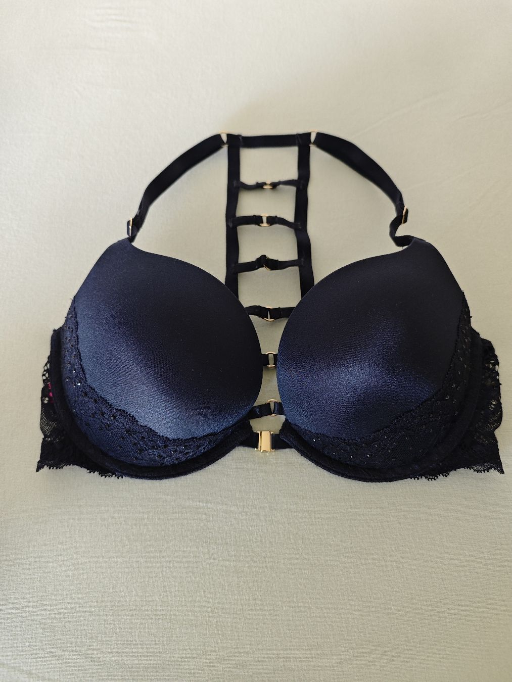 Altra biancheria intima: La Senza sexy bra 75C – Nuovo e nell'imballaggio originale da Meyrin venduto da Muchacho7