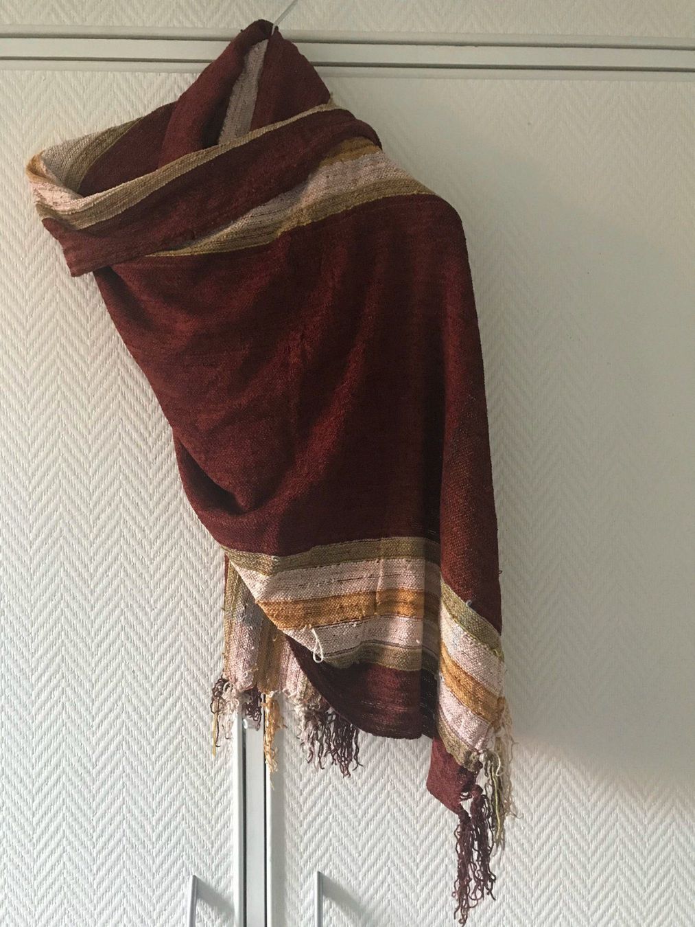 Foulard & Sciarpe: Grosser Schal – Usato da Baden venduto da Spitzbergen01 1