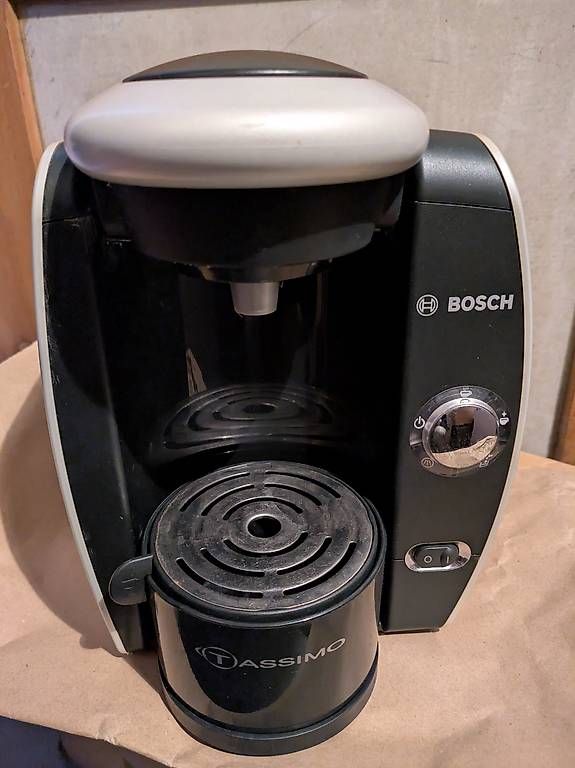 Macchine per caffè & Macchine per espresso: BOSCH Tassimo Kaffeemaschine – Usato da Binningen venduto da Smile-46