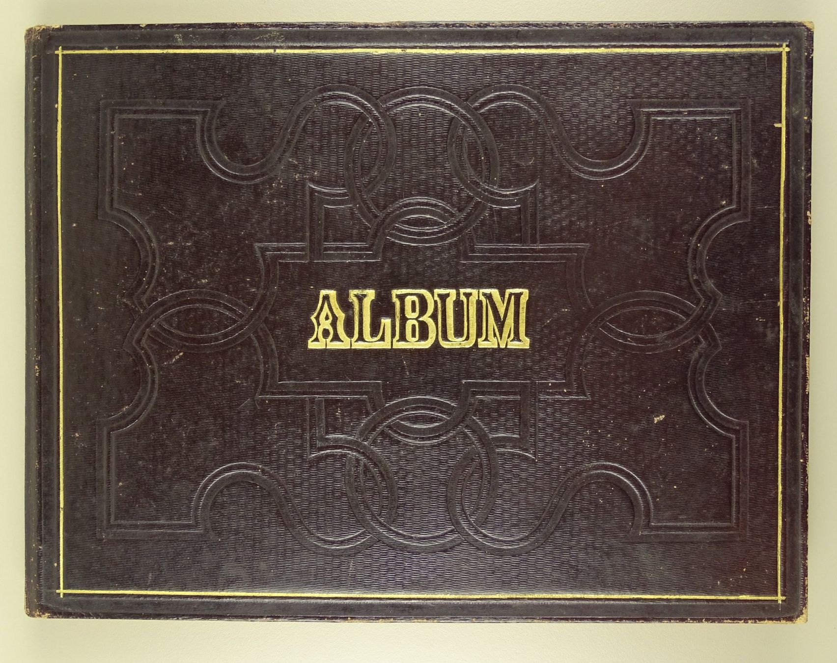 Libri: FREUNDSCHAFTSALBUM UM 1865 – Usato da Grüningen venduto da Kartensammler 1