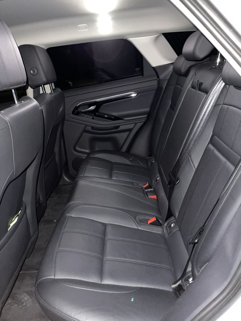 Land Rover Automobili: Range Rover Evoque D150 AWD Mildhybrid Diesel 2019 – Usato da Regensdorf venduto da DjordjoP 6