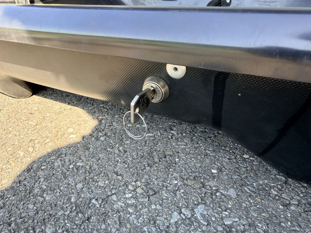 Box da tetto: Miocar Dachbox inkl. Thule Dachträger – Usato da Adligenswil venduto da anvil3001 7