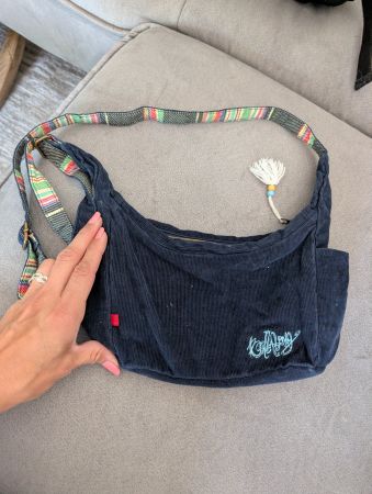 BILLABONG petit Sac à main bleu en velours côtelé