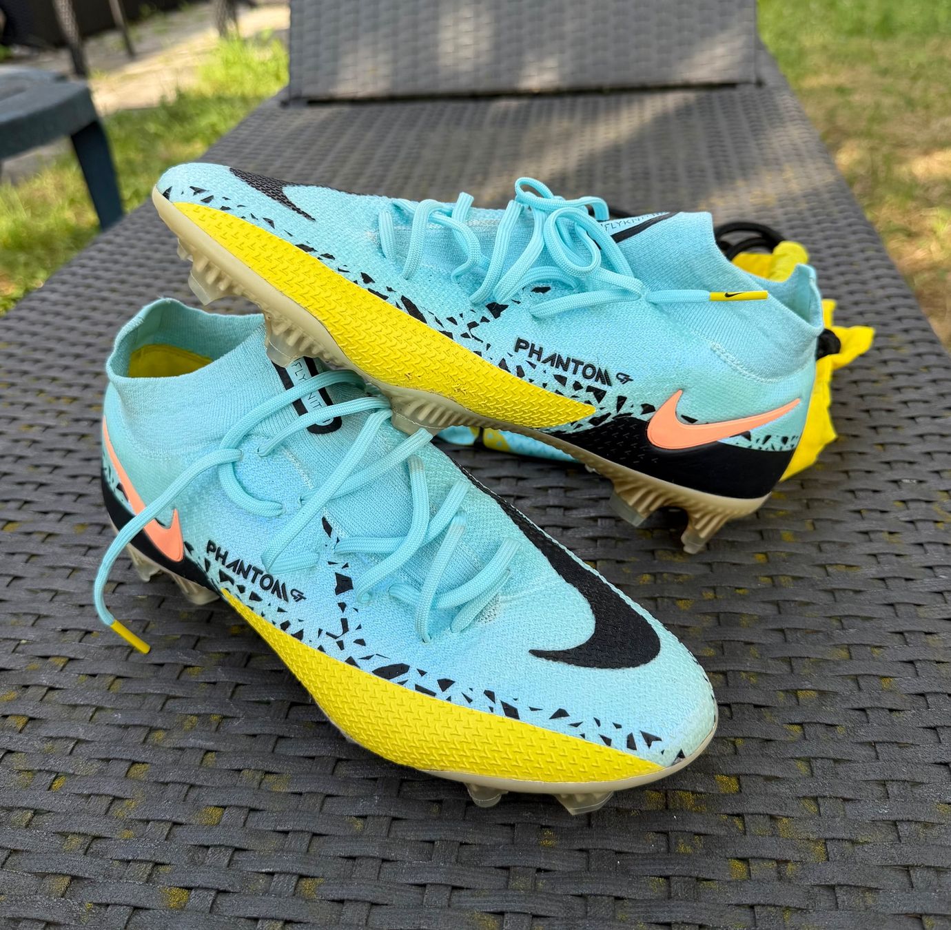 Nike Herrenschuhe: Original Nike Phantom GT2 Elite DF FG, Gr. 42.5 – Neu (gemäss Beschreibung) aus Walchwil von BackstageBruder 4