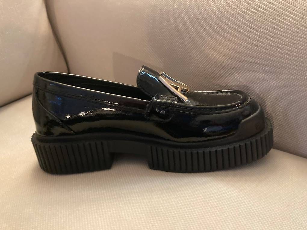 Scarpe da donna: Mocassino nero – Usato da Losone venduto da gio_qy8z 1