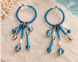 Boucles artisanales en perles en verre