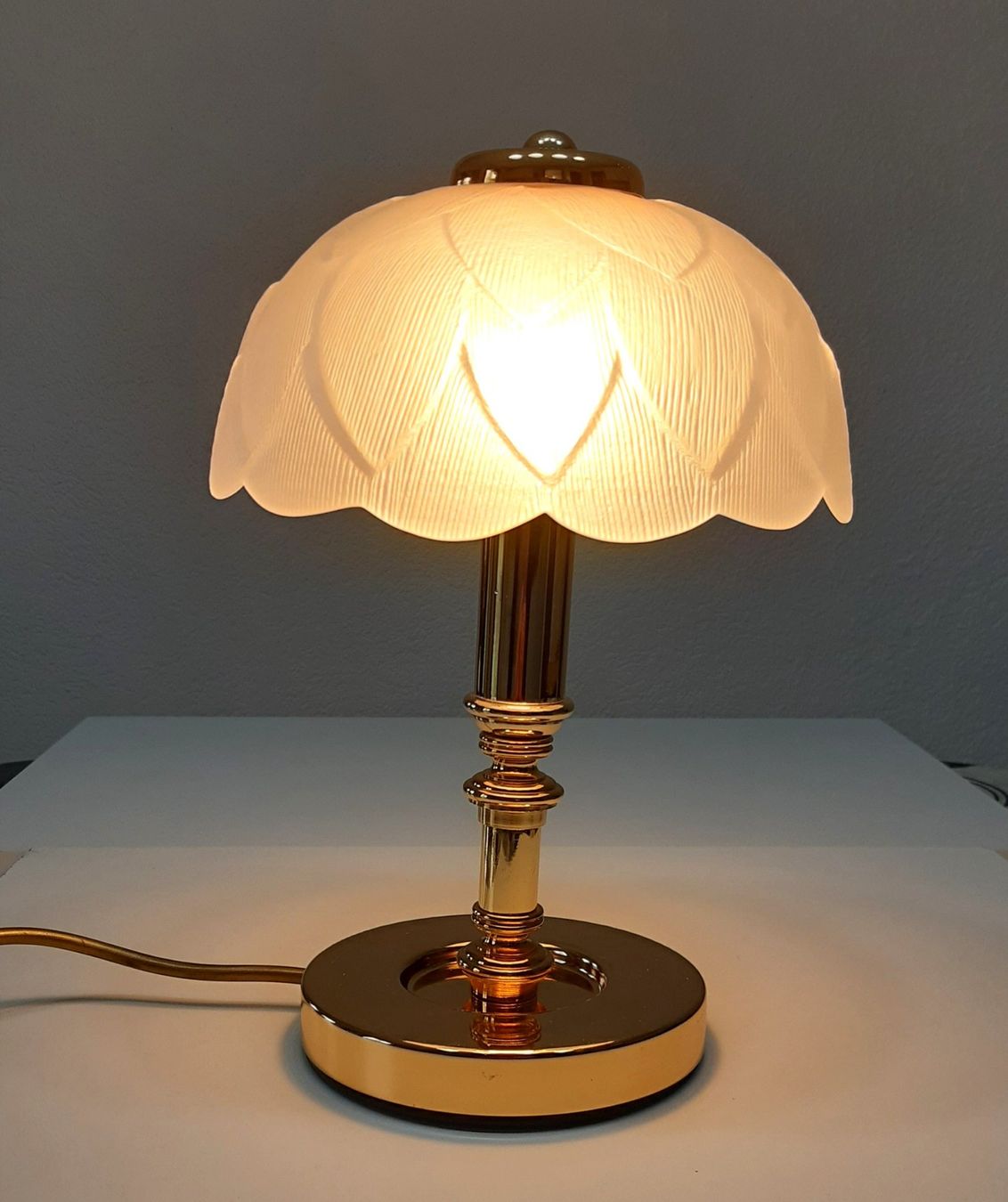 Lampade: Tischlampe TULIPE  - Lampe de table TULIPE – Usato da Savagnier venduto da Marderuth 4
