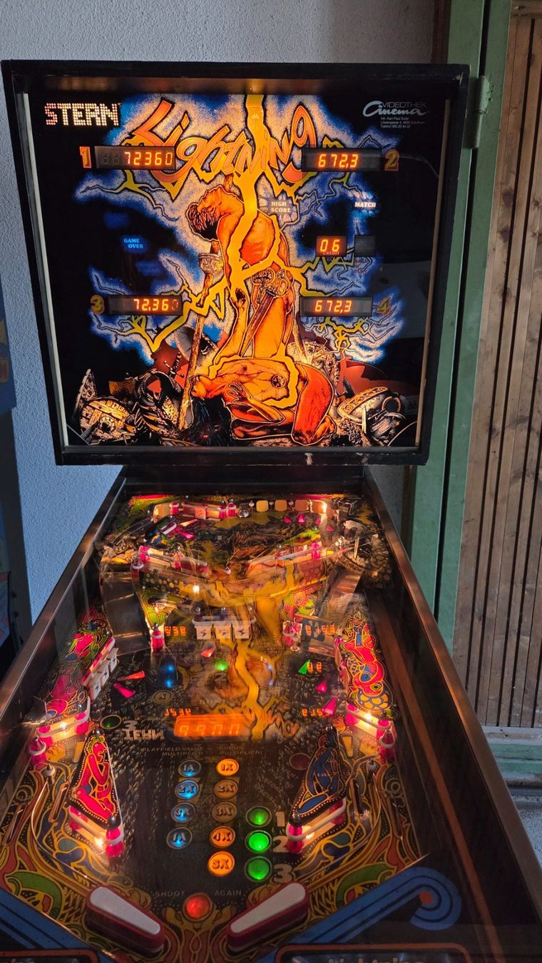 Stern Pinball Flipperkästen: Flipper "Lightning" Stern – Gebraucht aus Ettenhausen TG von elgravuro 8