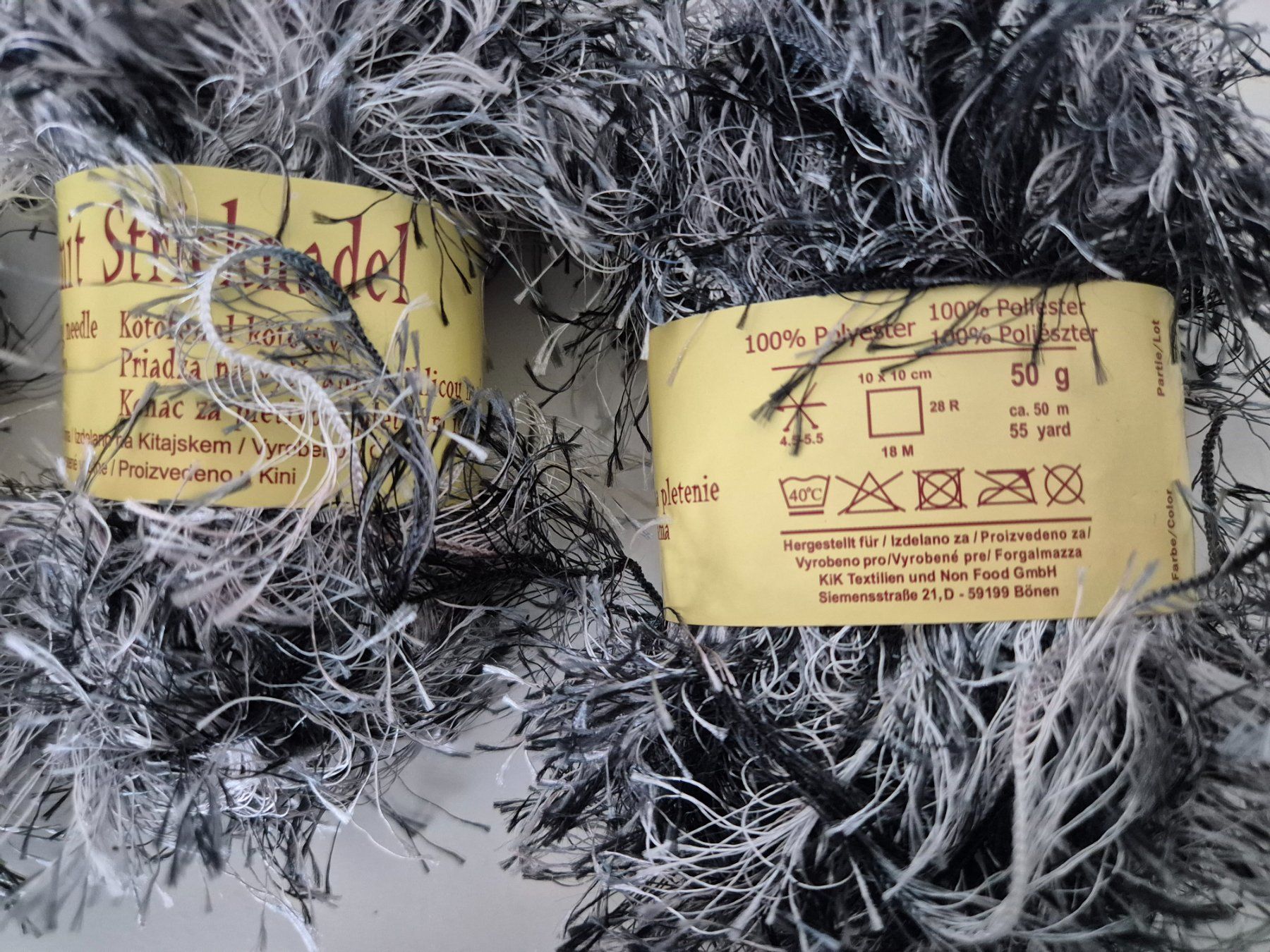 Wolle: Effektgarn schwarz-weiss 3 Knödel – Neu und originalverpackt aus Aarburg von NDK 1