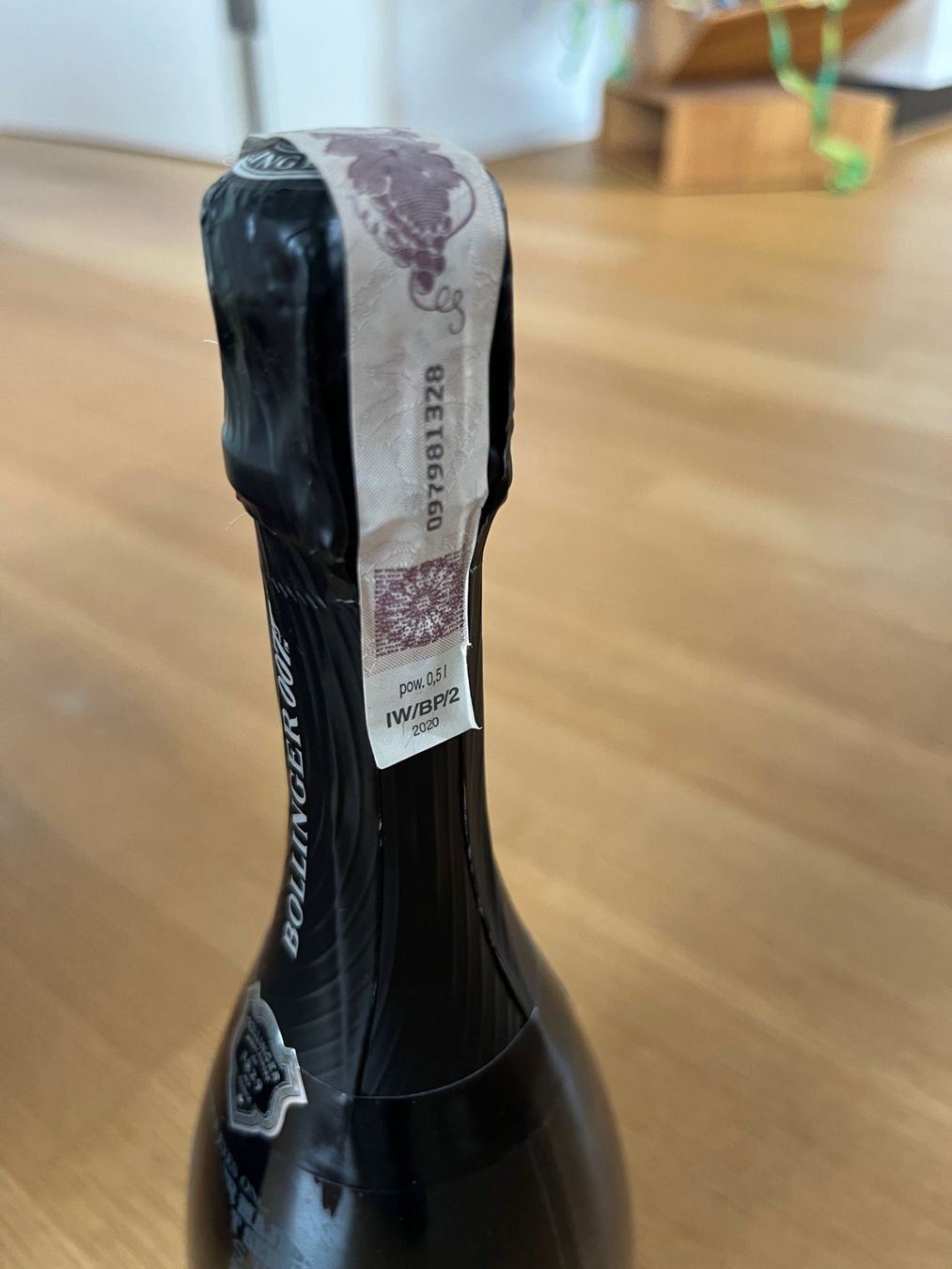 Vino: Bollinger 007 Limited Edition 2011 ungeöffnet – Nuovo (secondo la descrizione) da Basel venduto da ollo75 4