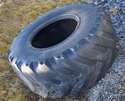 Grosser Pneu für Sandkasten oder Blumen