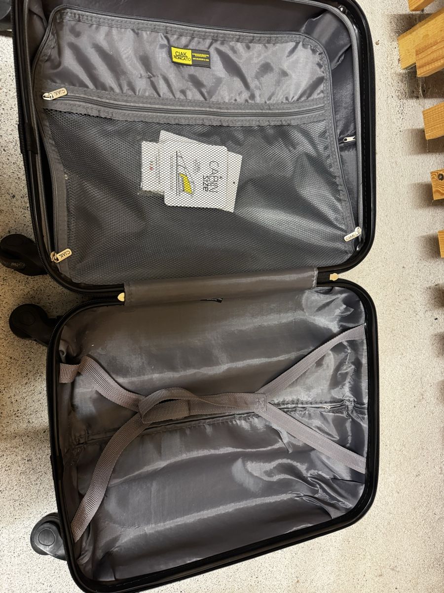 Reisekoffer: Handgepäckkoffer – Gebraucht aus Wetzikon ZH von sophiap 4
